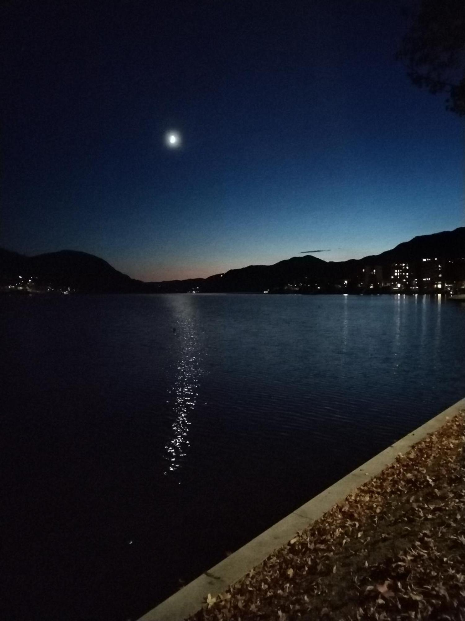 Un Balcone Sul Lago Оменя Екстериор снимка
